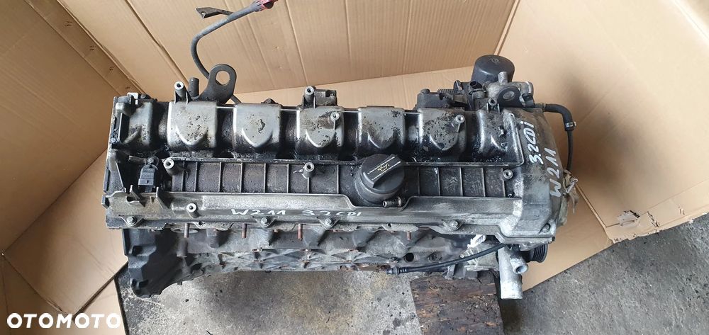 Silnik słupek blok silnika Mercedes E-Klasa W211 3.2 CDI 648961 - 1