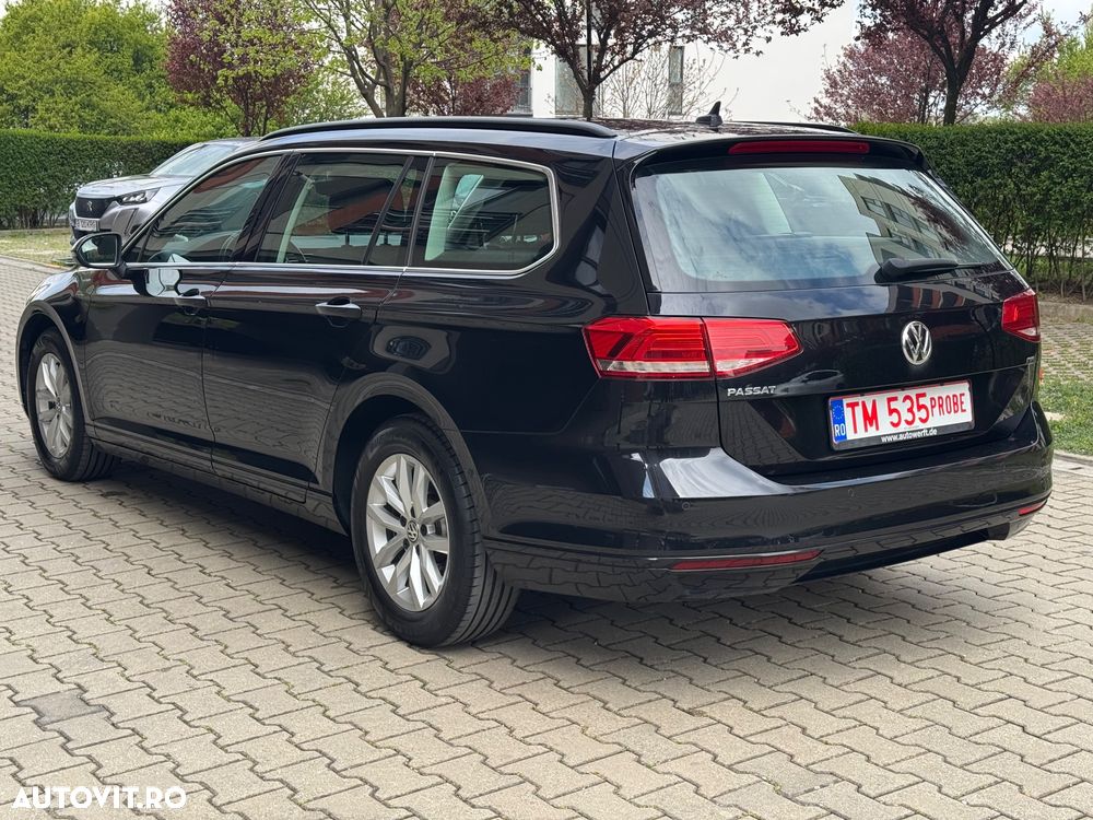 Volkswagen Passat 2.0 TDI (BlueMotion Technology) Highline - 16