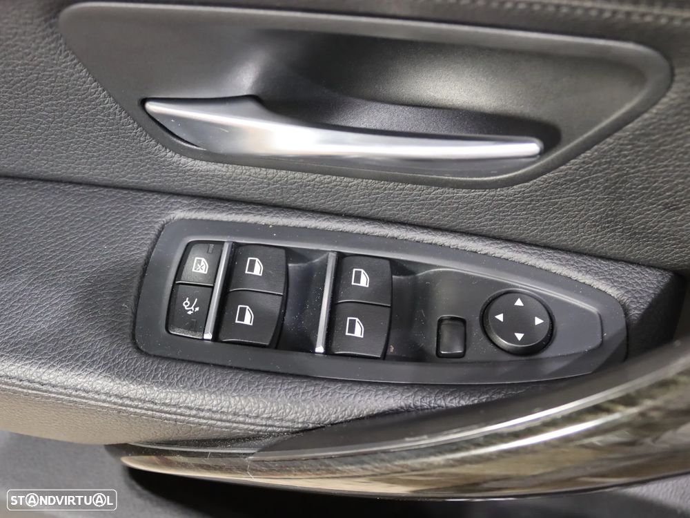 BMW 318 Gran Turismo d Auto Line Luxury - 21