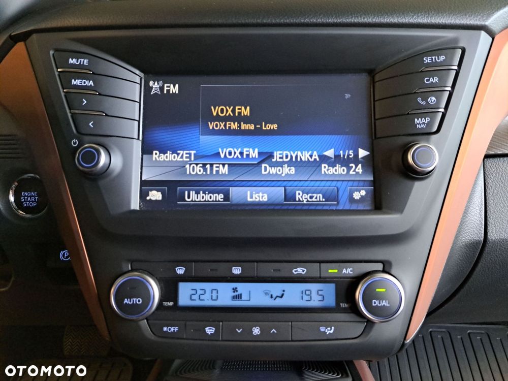 Toyota Avensis 2.0 Premium MS - 22