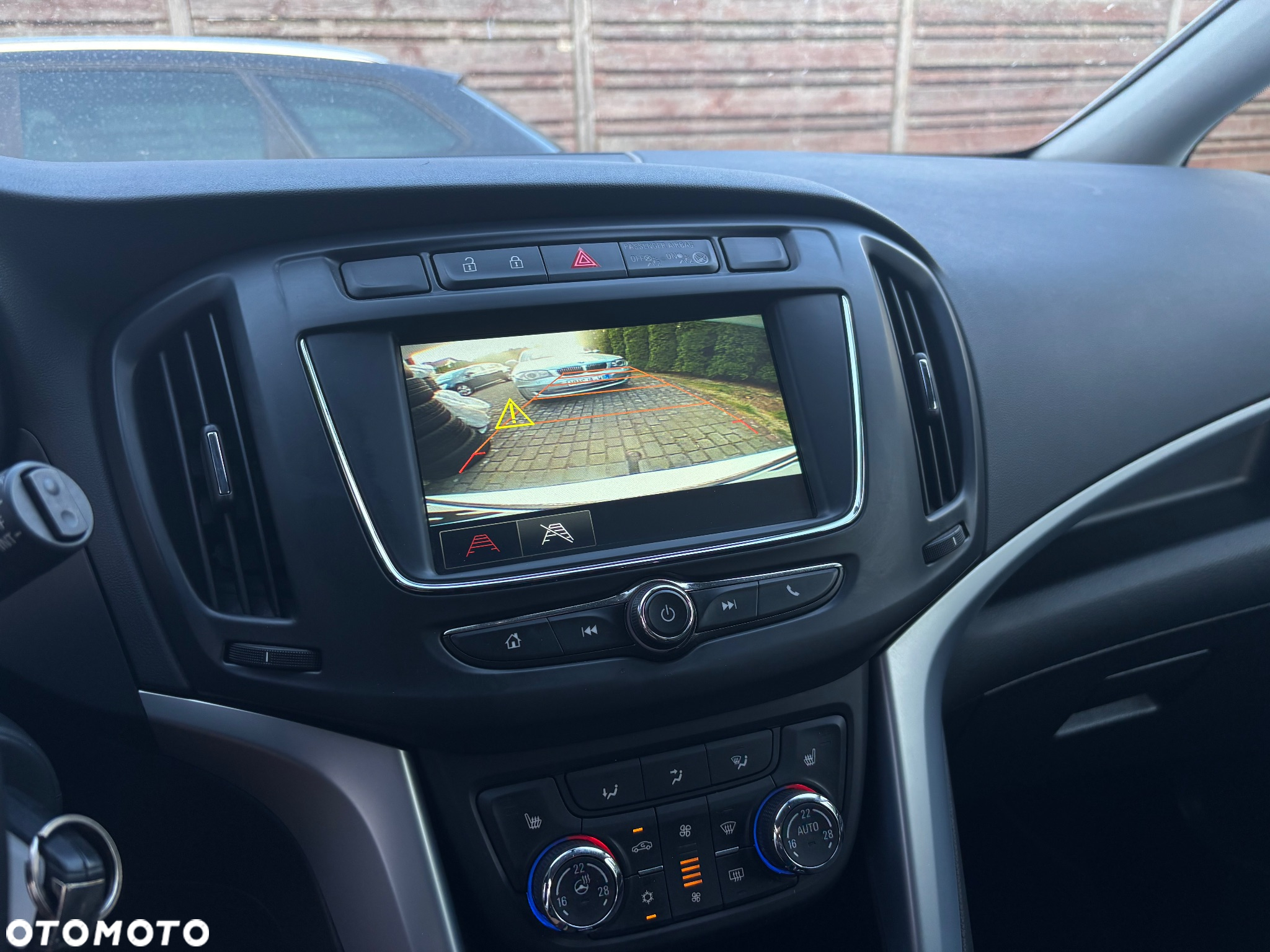 Opel Zafira - 24