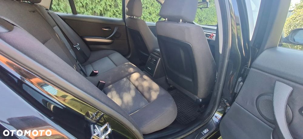 BMW Seria 3 - 12