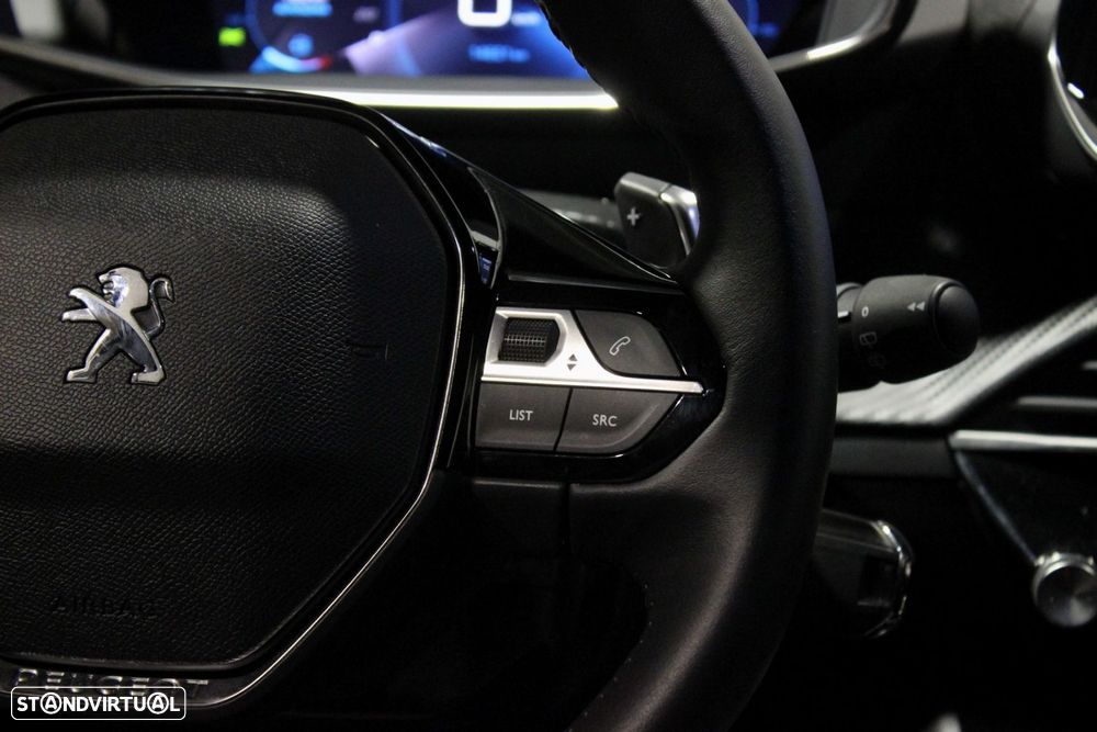 Peugeot 2008 1.5 BlueHDi Allure Pack EAT8 - 16