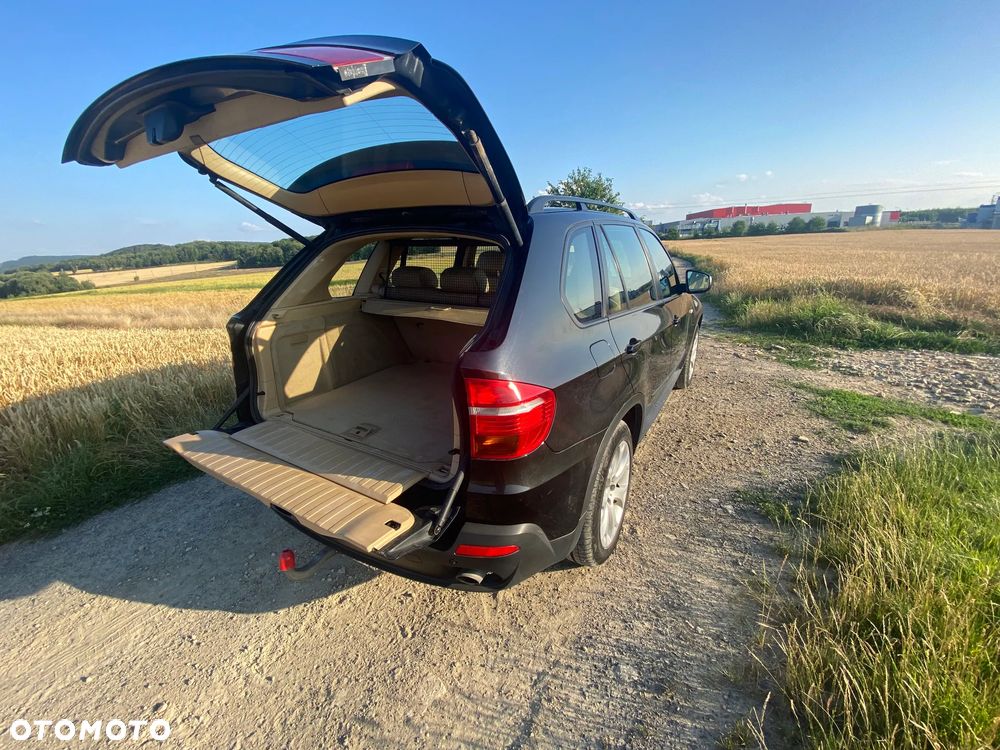BMW X5 3.0si xDrive - 11
