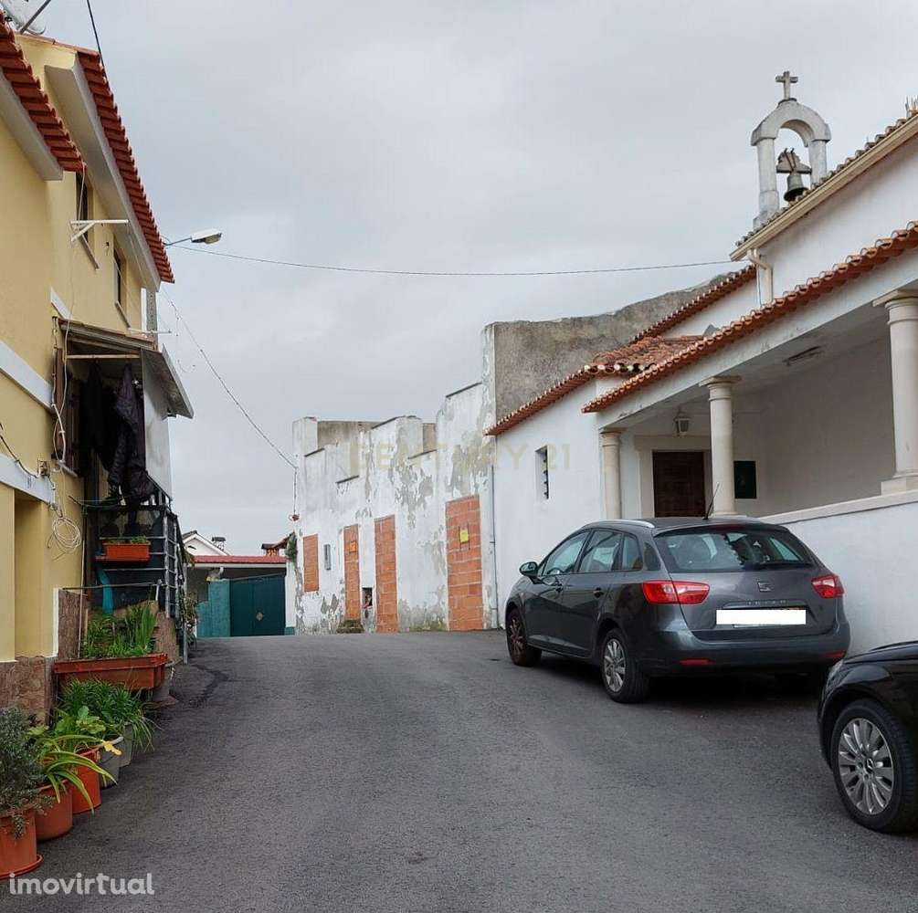 Moradia em ruina, com terreno - Ameal - Taveiro - Grande imagem: 2/5