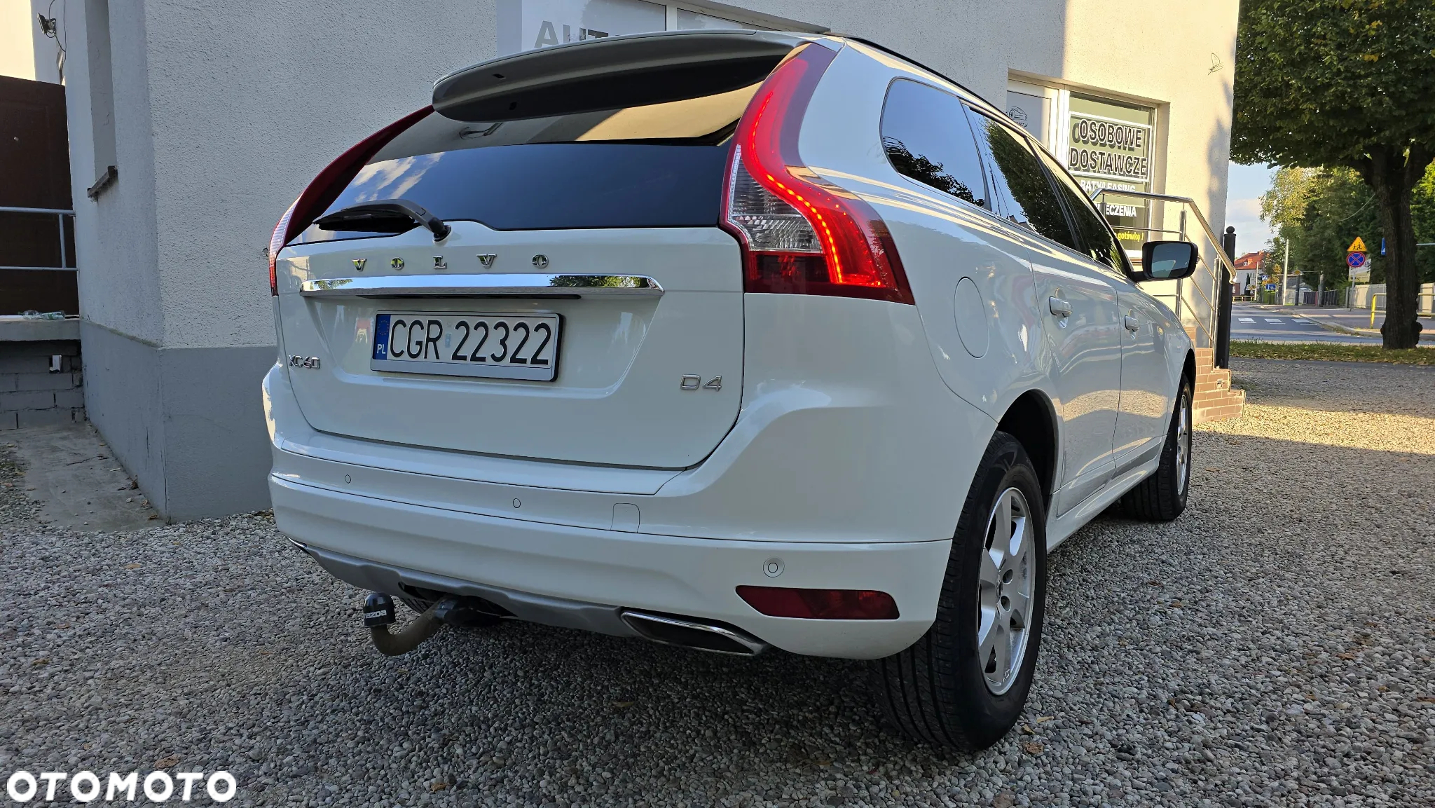 Volvo XC 60 D4 Momentum Pro - 14