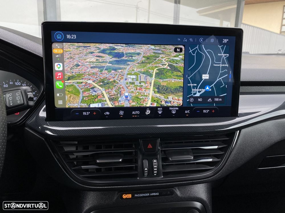 Ford Focus 1.0 EcoBoost MHEV ST-Line - 17