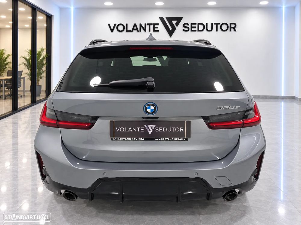 BMW 320 2023 photo 3