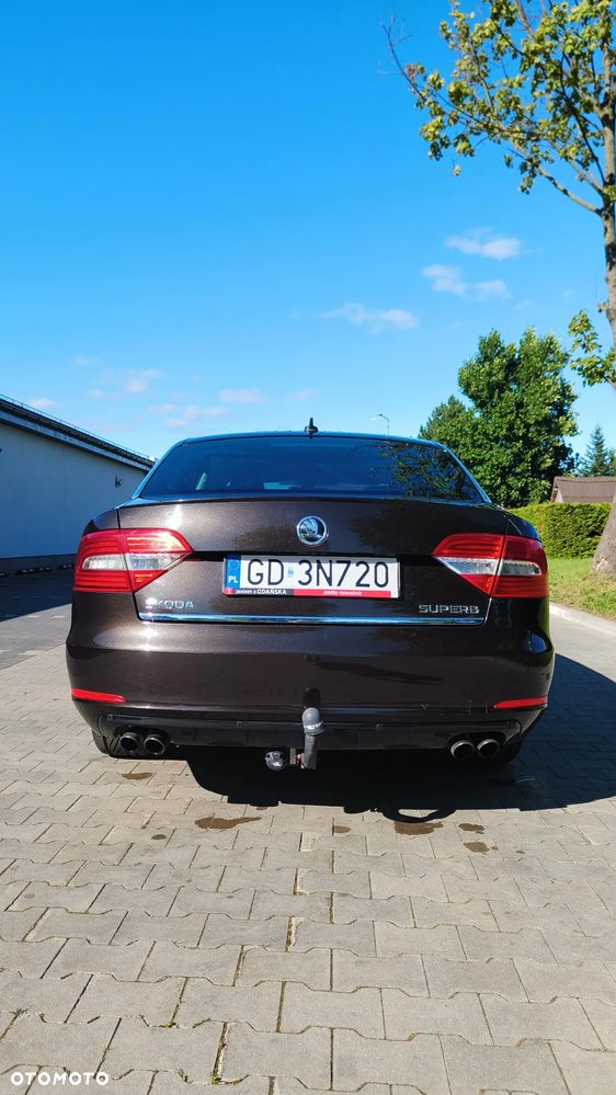 Skoda Superb 2.0 TSI Elegance DSG - 5