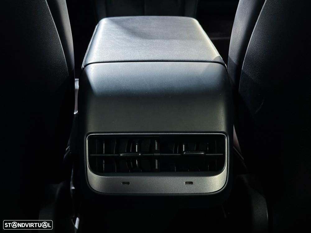 Tesla Model Y Standard - 26