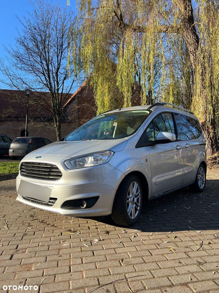 Ford Tourneo Courier - 1