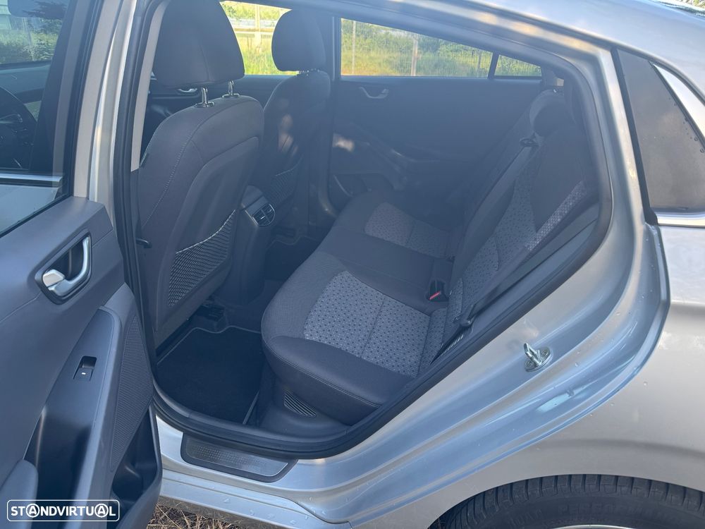 Hyundai Ioniq 1.6 GDI PHEV Tech - 9