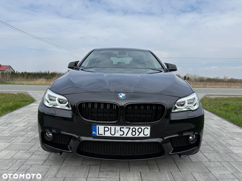 BMW Seria 5 525d Sport-Aut Luxury Line - 34