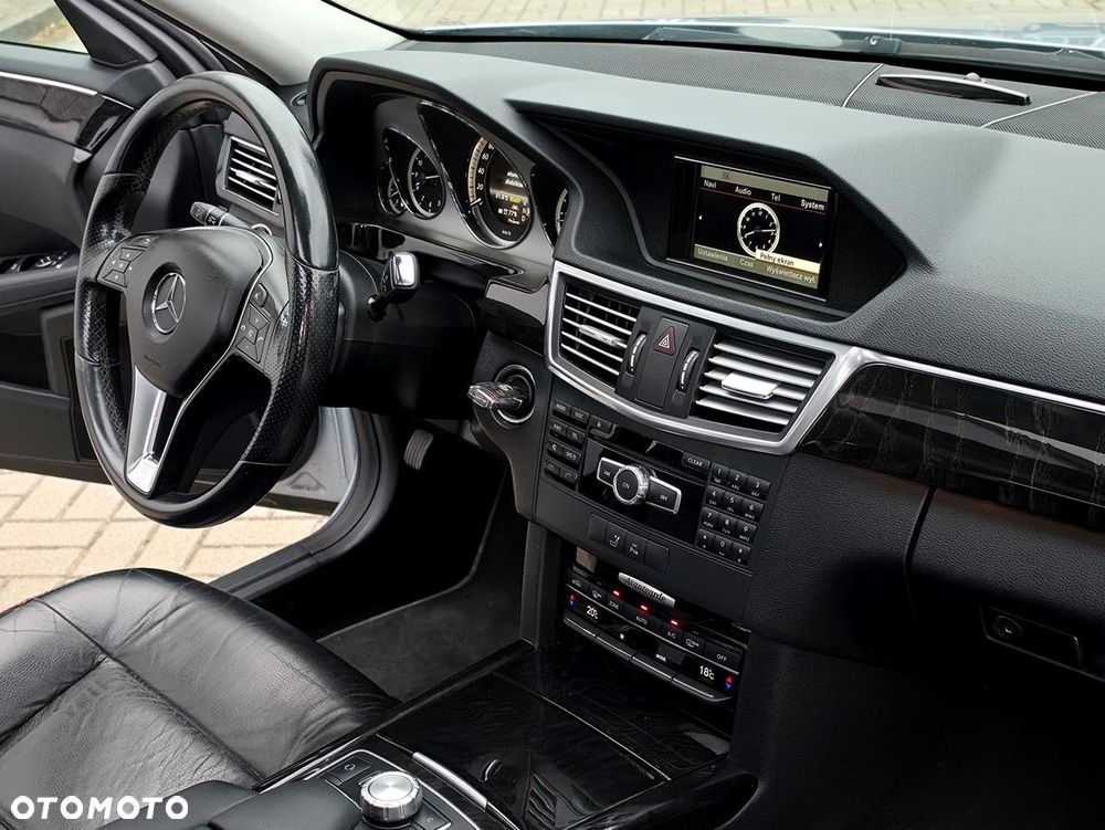 Mercedes-Benz Klasa E 300 BlueTEC HYBRID Avantgarde - 17