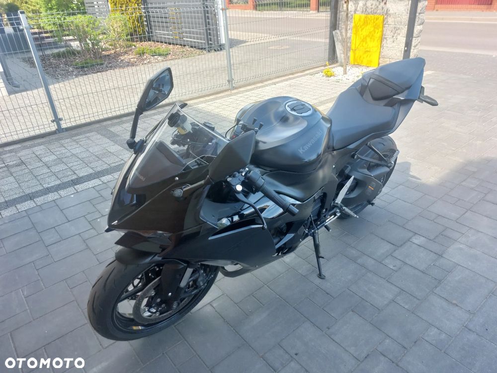 Kawasaki Ninja - 4