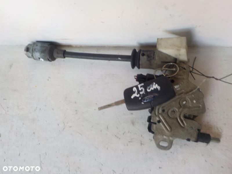 FORD FOCUS C-MAX ZAMEK MASKI - 2