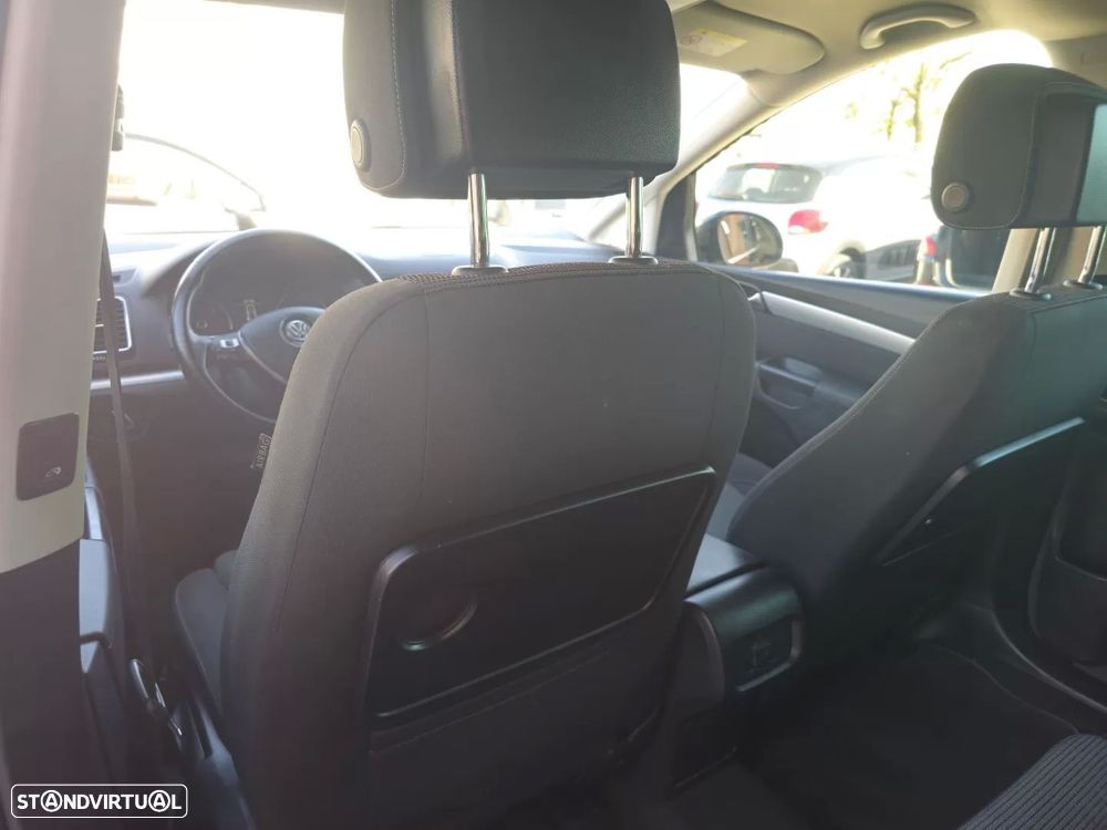 VW Sharan 2.0 TDI Blue Highline - 13