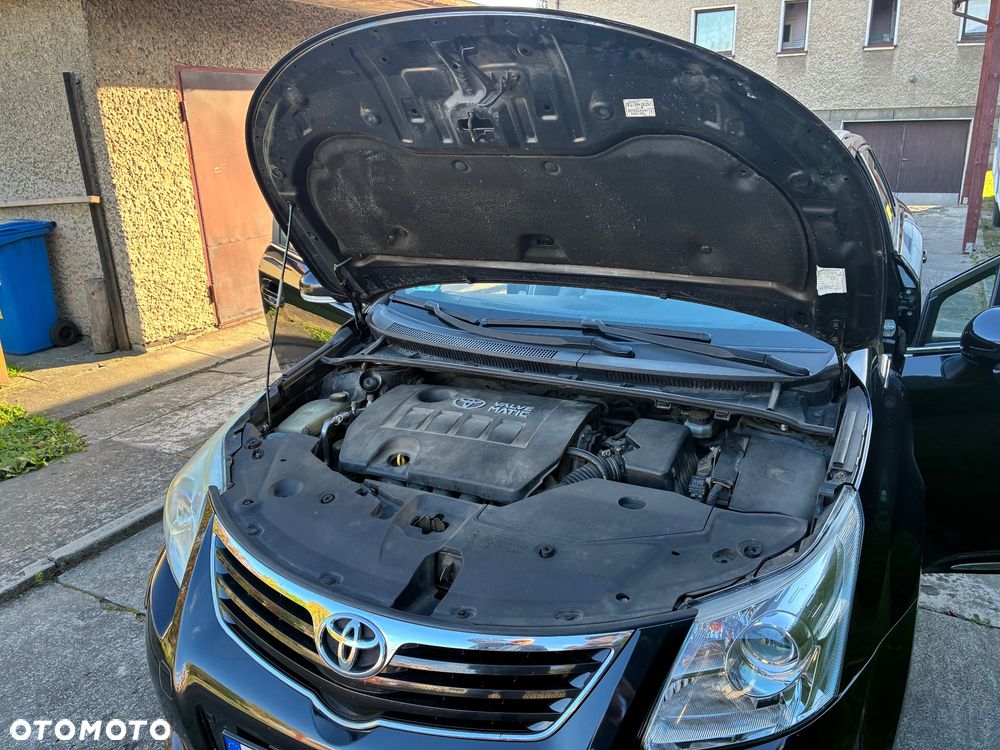 Toyota Avensis - 15