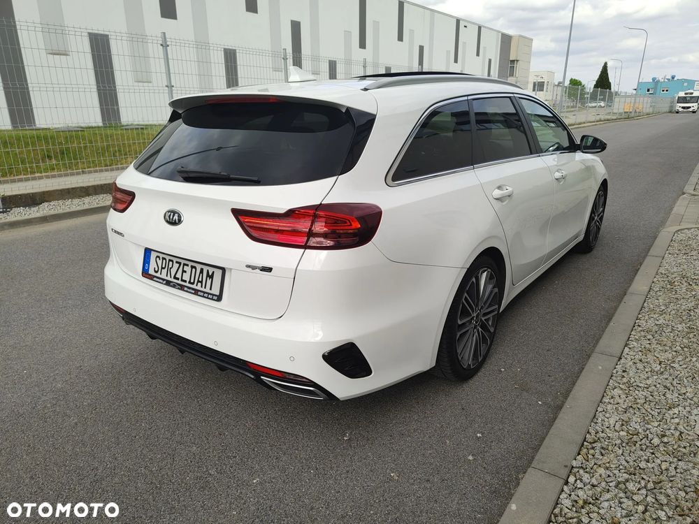 Kia Ceed 1.5 T-GDI DCT7 OPF GT Line - 4