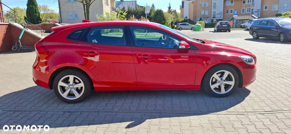 Volvo V40 D2 Summum - 6