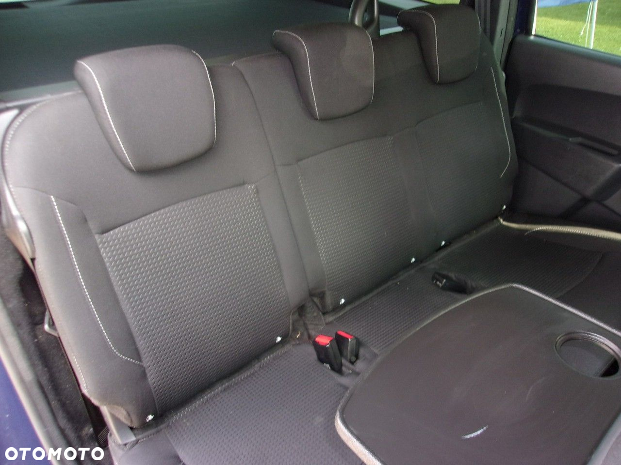 Dacia Lodgy 1.6 SCe Laureate S&S - 23
