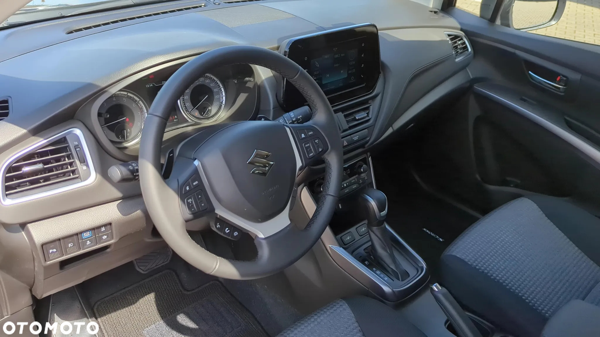 Suzuki SX4 S-Cross 1.5 DualJet Hybrid Premium AGS - 11