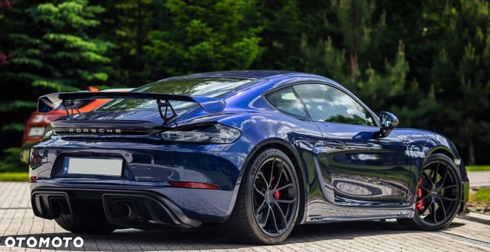 Porsche 718 Cayman GPF GT4 - 9