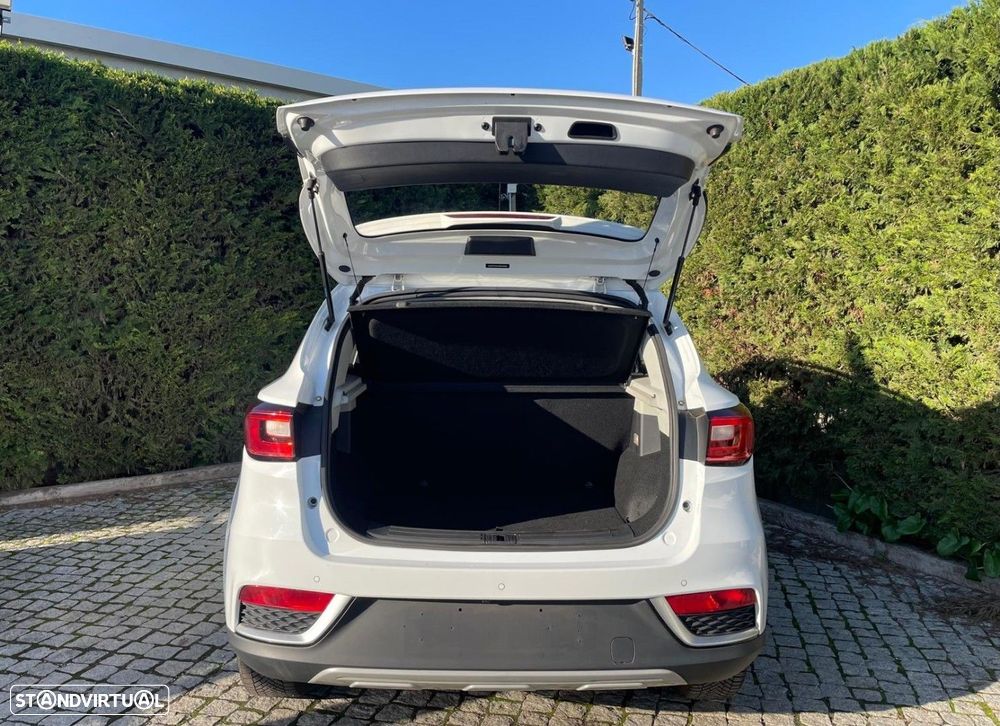 MG ZS EV 44.5 kWh Luxury - 8