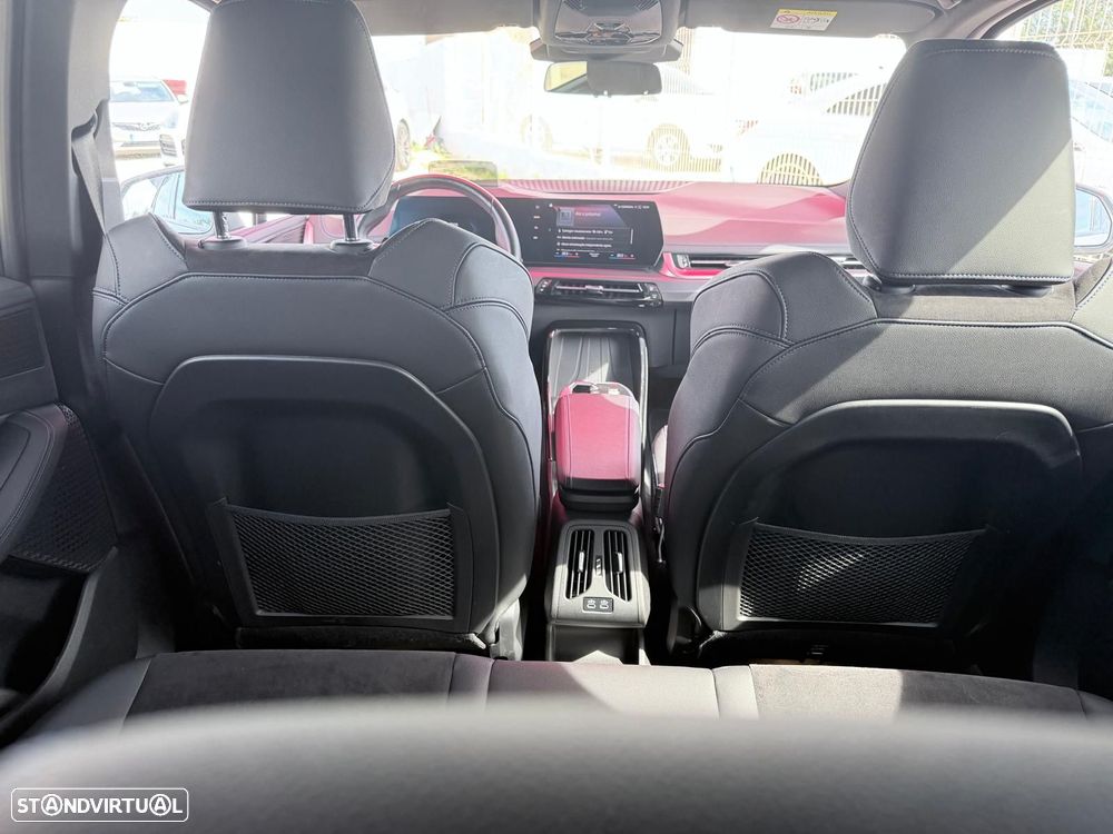 BMW 225xe Active Tourer e xDrive Pack Desportivo M - 34