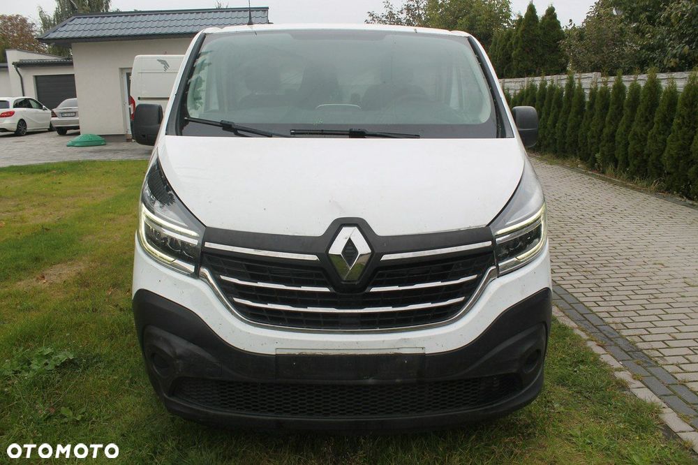Renault Trafic - 2