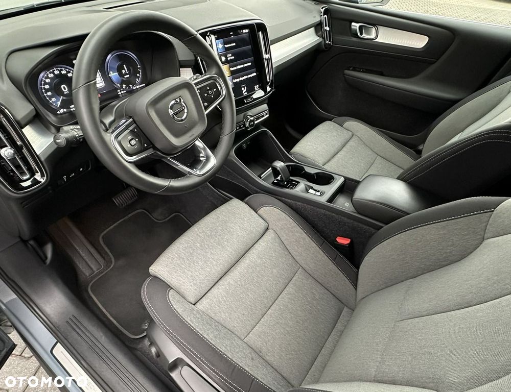 Volvo XC 40 T4 Plug-In Hybrid Core - 17