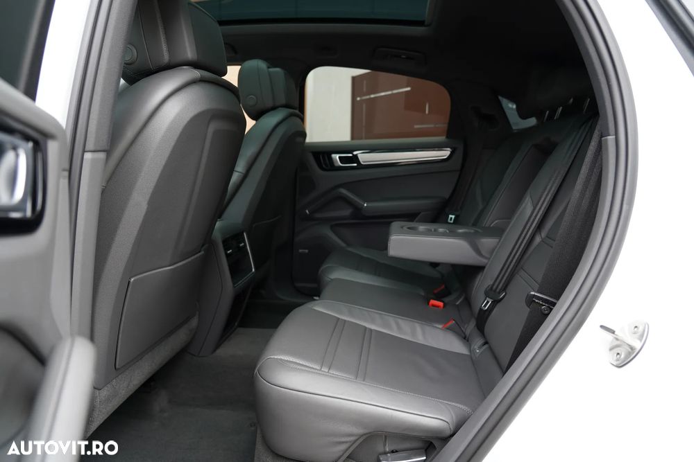Porsche Cayenne Coupe Tiptronic S - 12