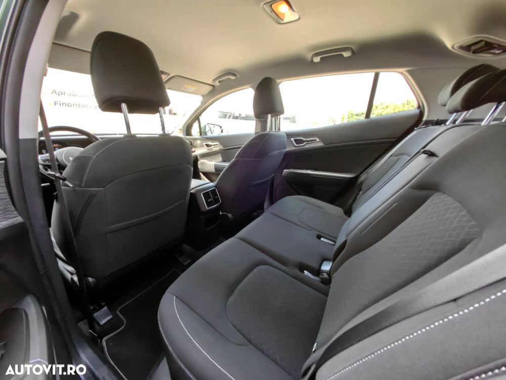 Kia Sportage 1.6 DSL MHEV 7DCT HP 4x2 Business Line - 17