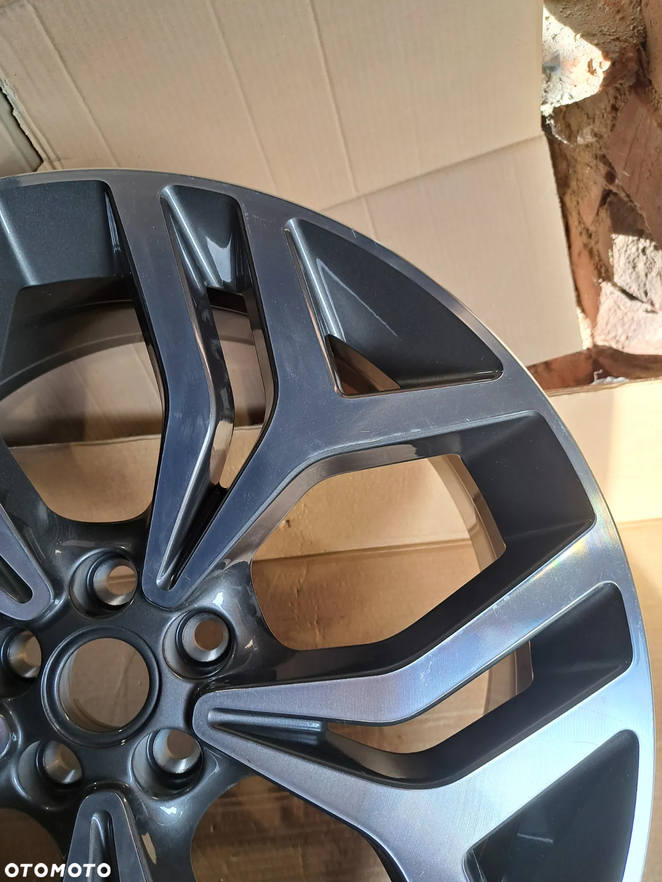 Felga Aluminiowa RANGE ROVER VELAR L560 21 Cali LR093827 J8A2-1007-JA/KA 8.5Jx21CH ET 45 5047 5 SPLIT-SPOKE DIAMOND TURNED FINISH - 5