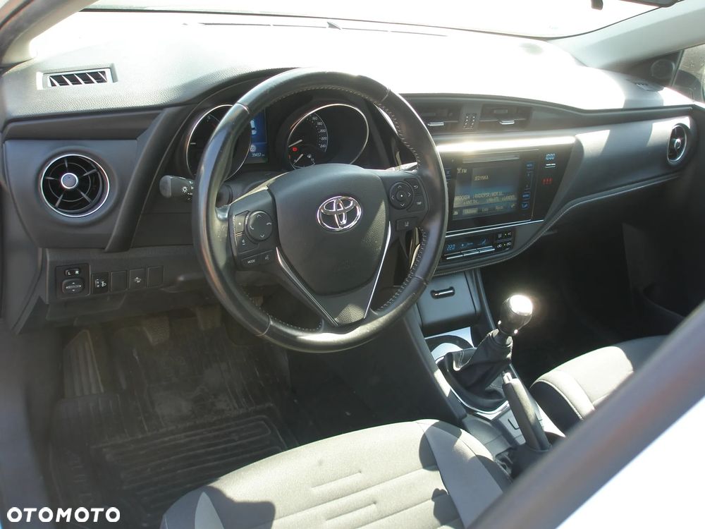 Toyota Auris 1.2 T Prestige - 14