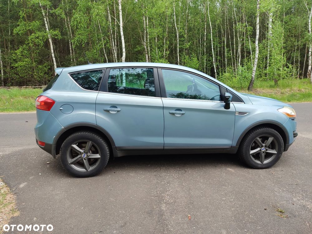 Ford Kuga - 8