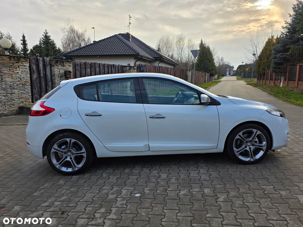 Renault Megane TCe 180 GT - 10