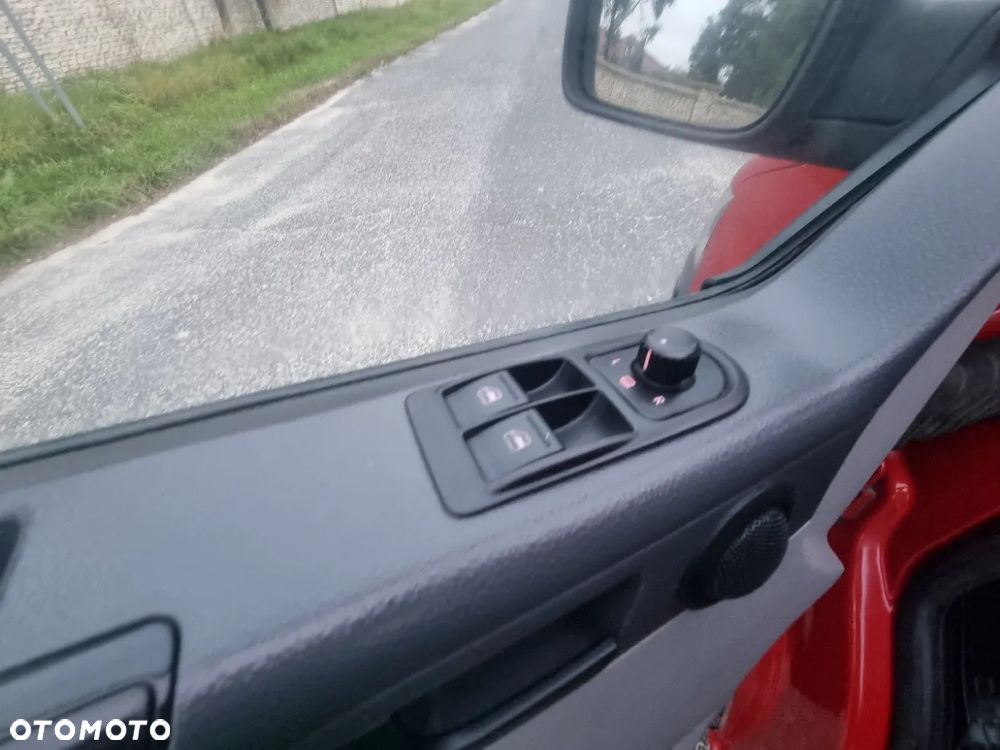 Volkswagen Transporter - 23