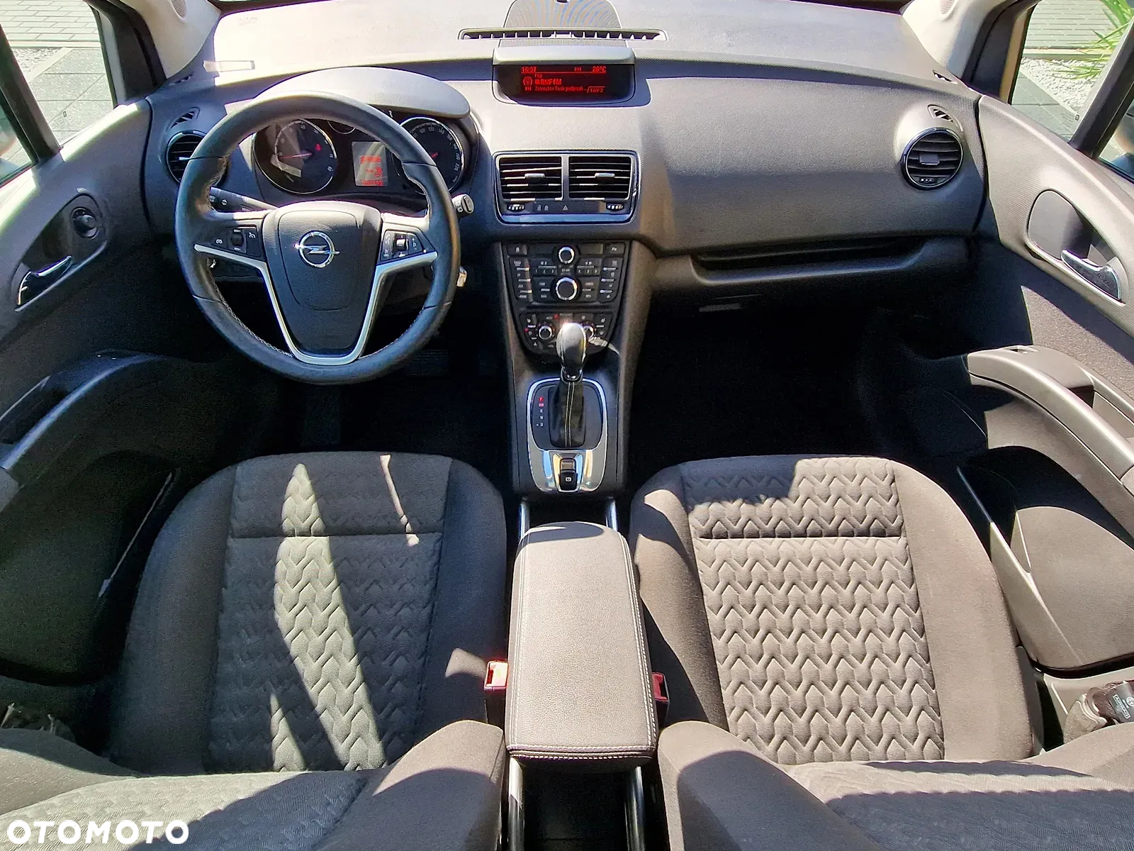 Opel Meriva - 12