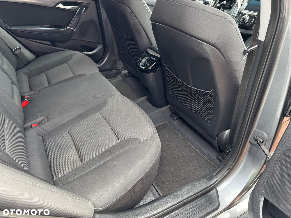 Hyundai i40 i40cw 1.7 CRDi blue Style - 12