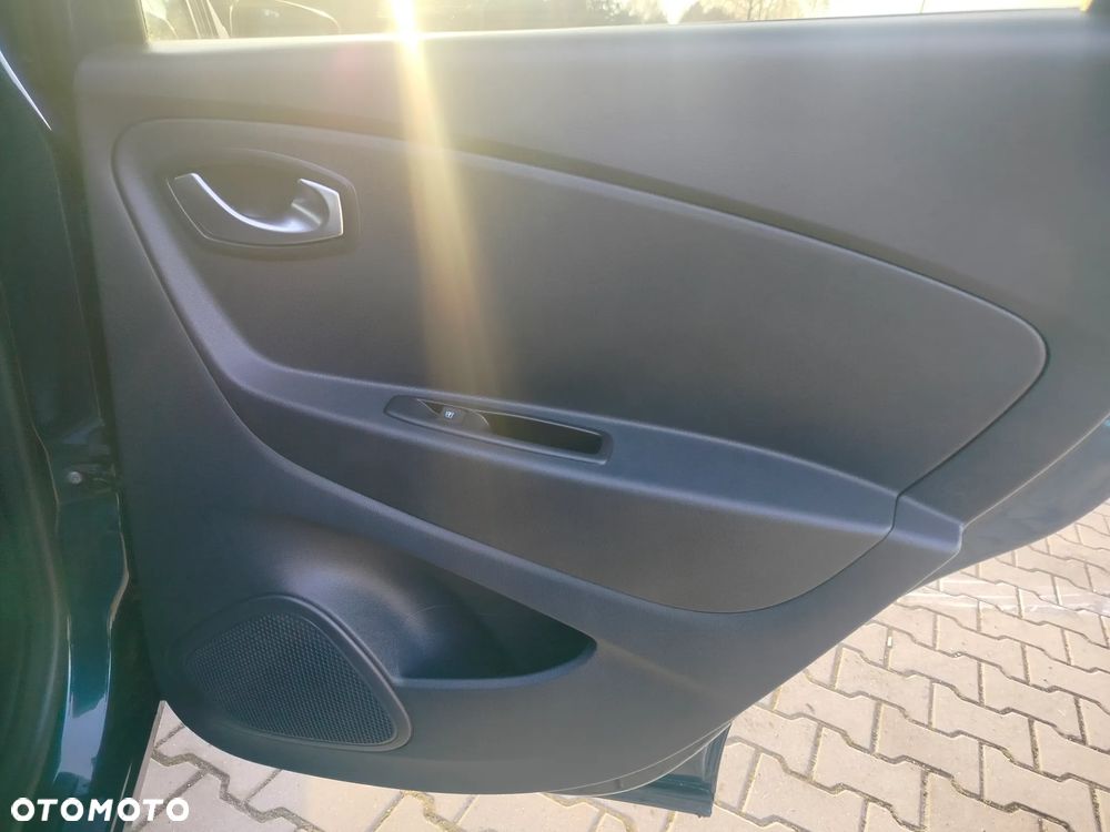 Renault Captur 1.0 TCe Intens - 23