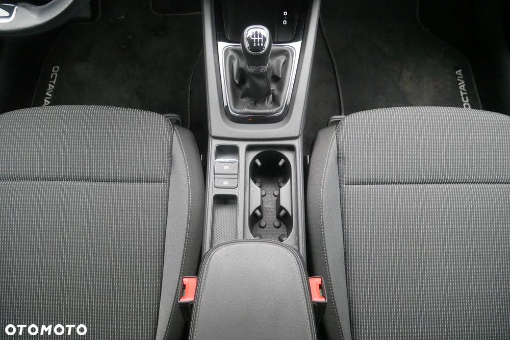 Skoda Octavia 1.0 TSI Ambition - 11