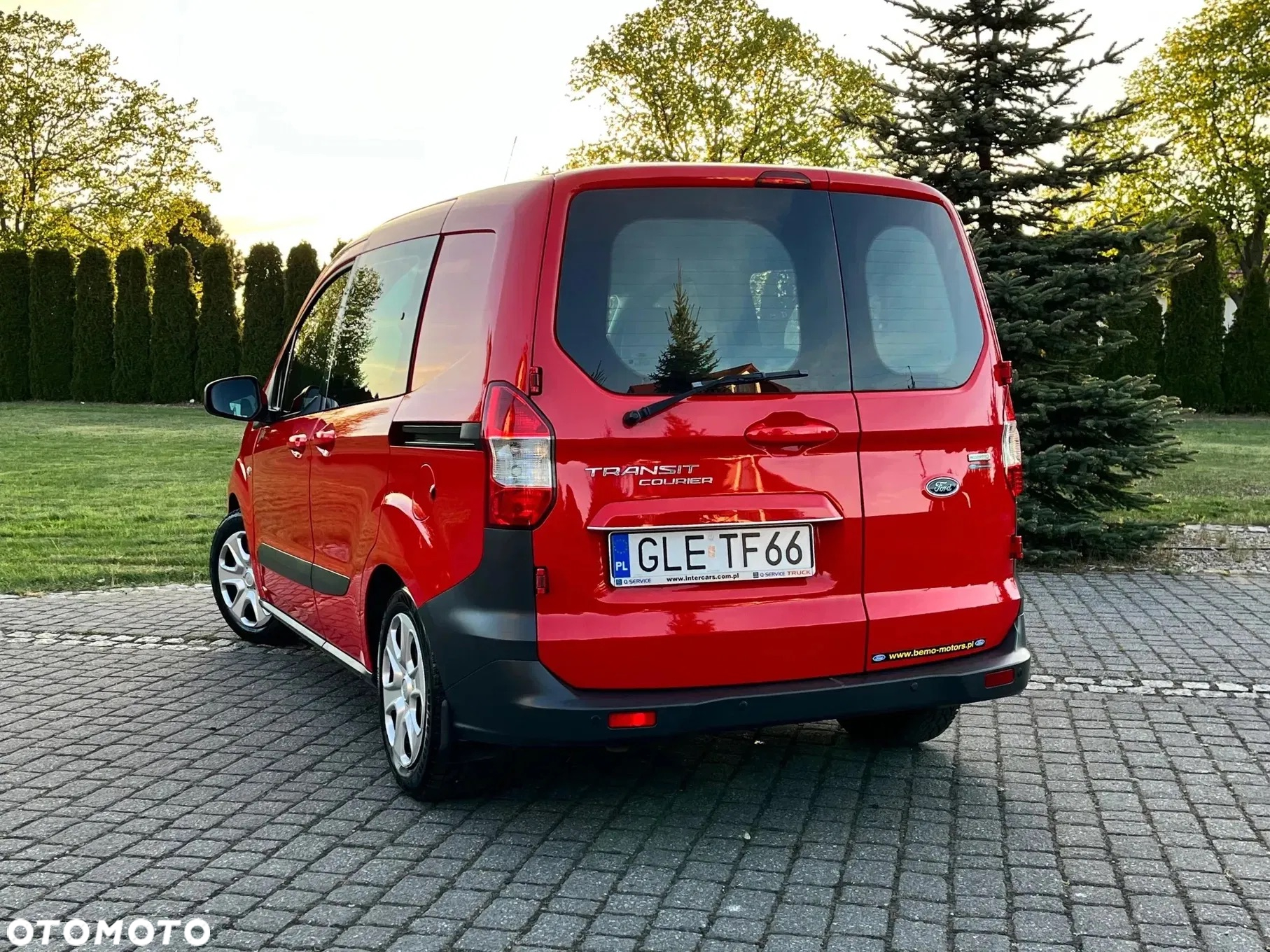 Ford Tourneo Courier - 13