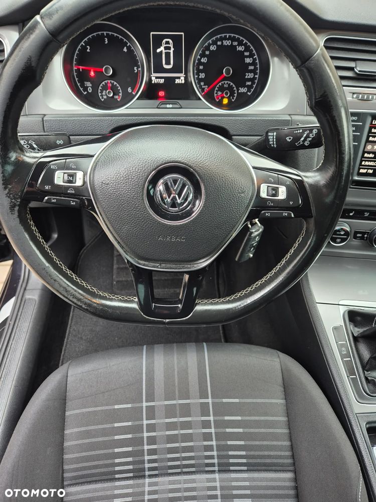 Volkswagen Golf 1.6 TDI BlueMotion Technology Lounge - 18