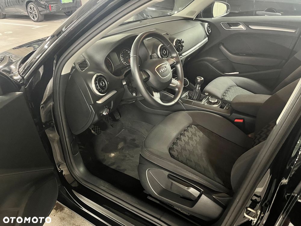 Audi A3 Sportback 1.4 TFSI Ambition - 19