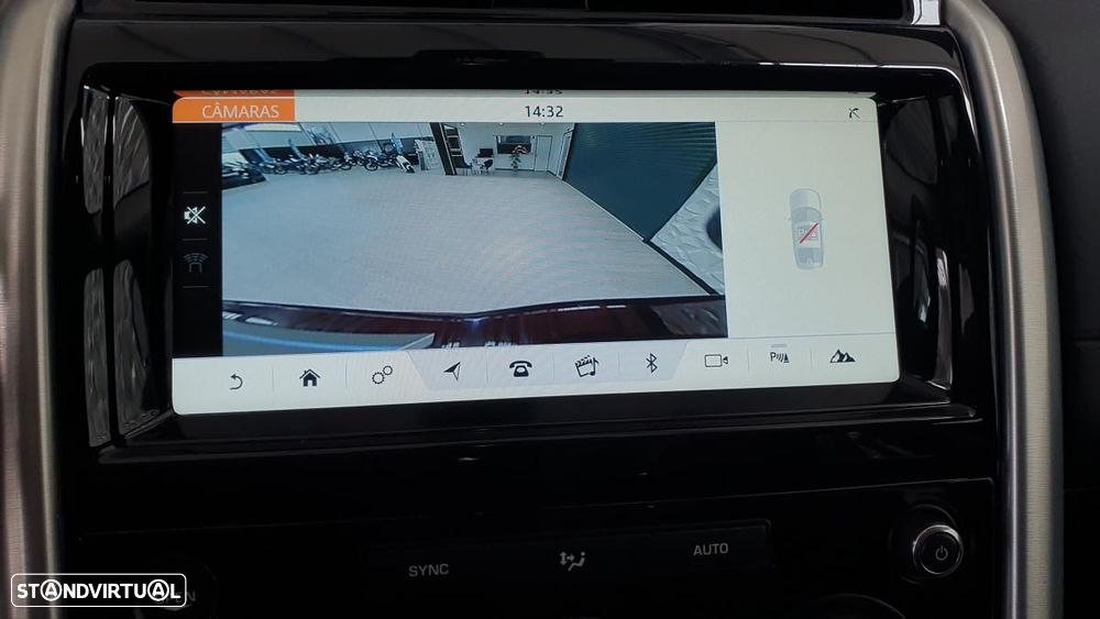 Land Rover Discovery 2.0 SD4 HSE Luxury Auto — fotografia 31