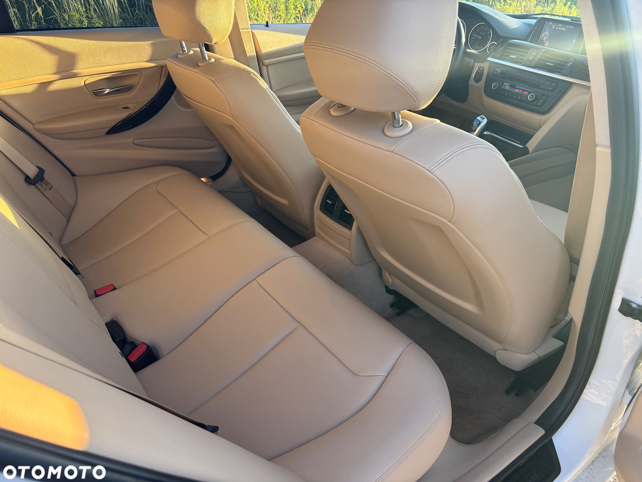 BMW Seria 3 320i Touring - 5