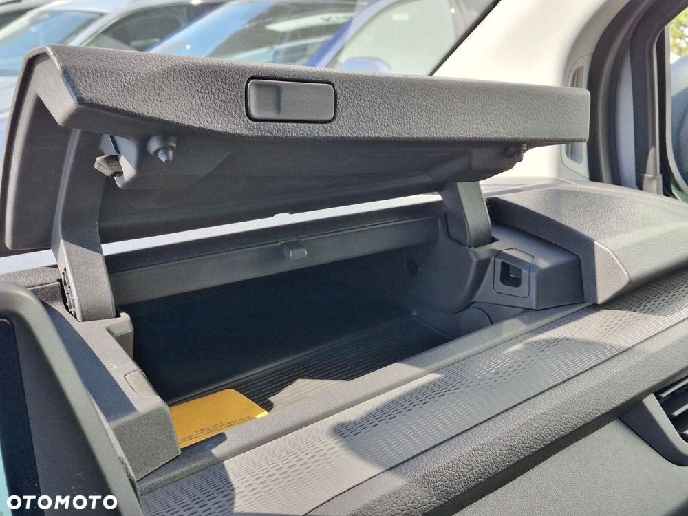 Volkswagen Transporter - 26