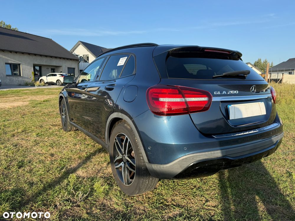Mercedes-Benz GLA 200 7G-DCT Activity Edition - 30