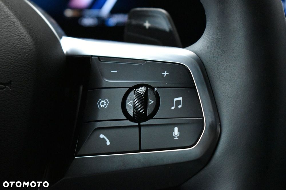 BMW X1 - 17